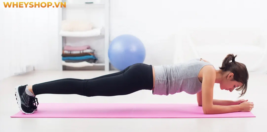 Planks từ lâu đã được xem như bài tập chuyên dụng cho vùng bụng với hiệu quả tăng sức bền cho cơ bụng, cơ bắp tay và cơ đùi, Planks ngày càng được phổ biến...