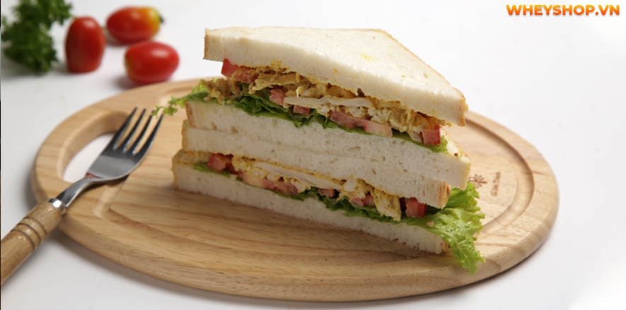 Nếu bạn đang băn khoăn 1 lát bánh mì sandwich bao nhiêu calo thì hãy cùng WheyShop tìm hiểu qua bài viết ngay nhé...