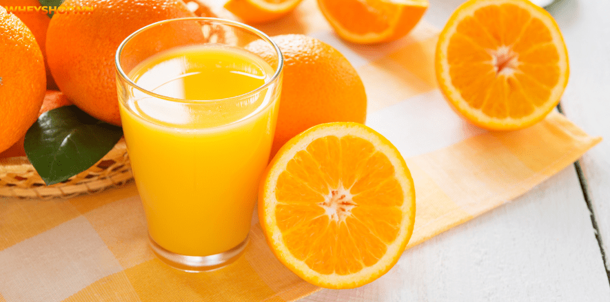 Nhiều người thắc mắc nước cam bao nhiêu calo? Nước cam tươi khác gì so với nước cam chế biến sẵn. Cùng BenhVienKim sẽ tìm hiểu về nước cam bao nhiêu calo...